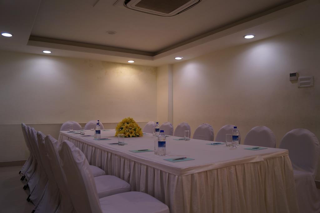 Hotel Budhil Park Visakhapatnam Exterior foto